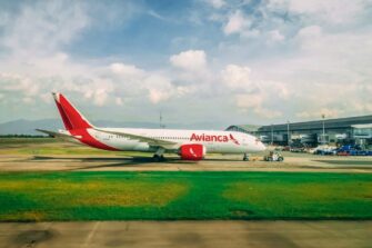 Airplane-Stock_Avianca-787-Bogota-2_ERosen-01.jpg