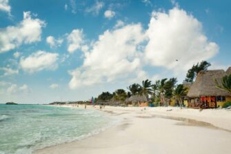 Playa-Del-Carmen-Beach-Mayan-Riviera-Hotels-near-Cancun-Mexico_YinYang.jpg