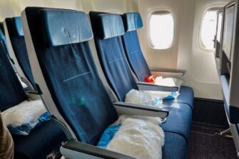 20241101_KLM-787-10-Economy-Class_MMoffitt_4.jpg