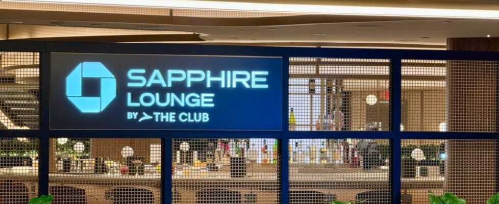 Chase-Sapphire-Lounge-LaGuardia-LGA-37.jpg