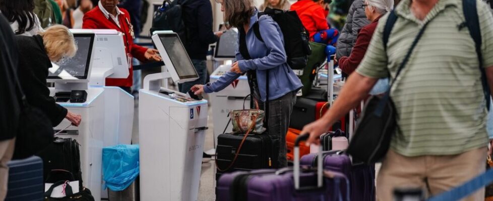 airport-kiosk.jpg